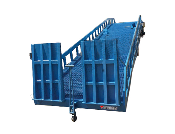 DCQY移动式液压登车桥